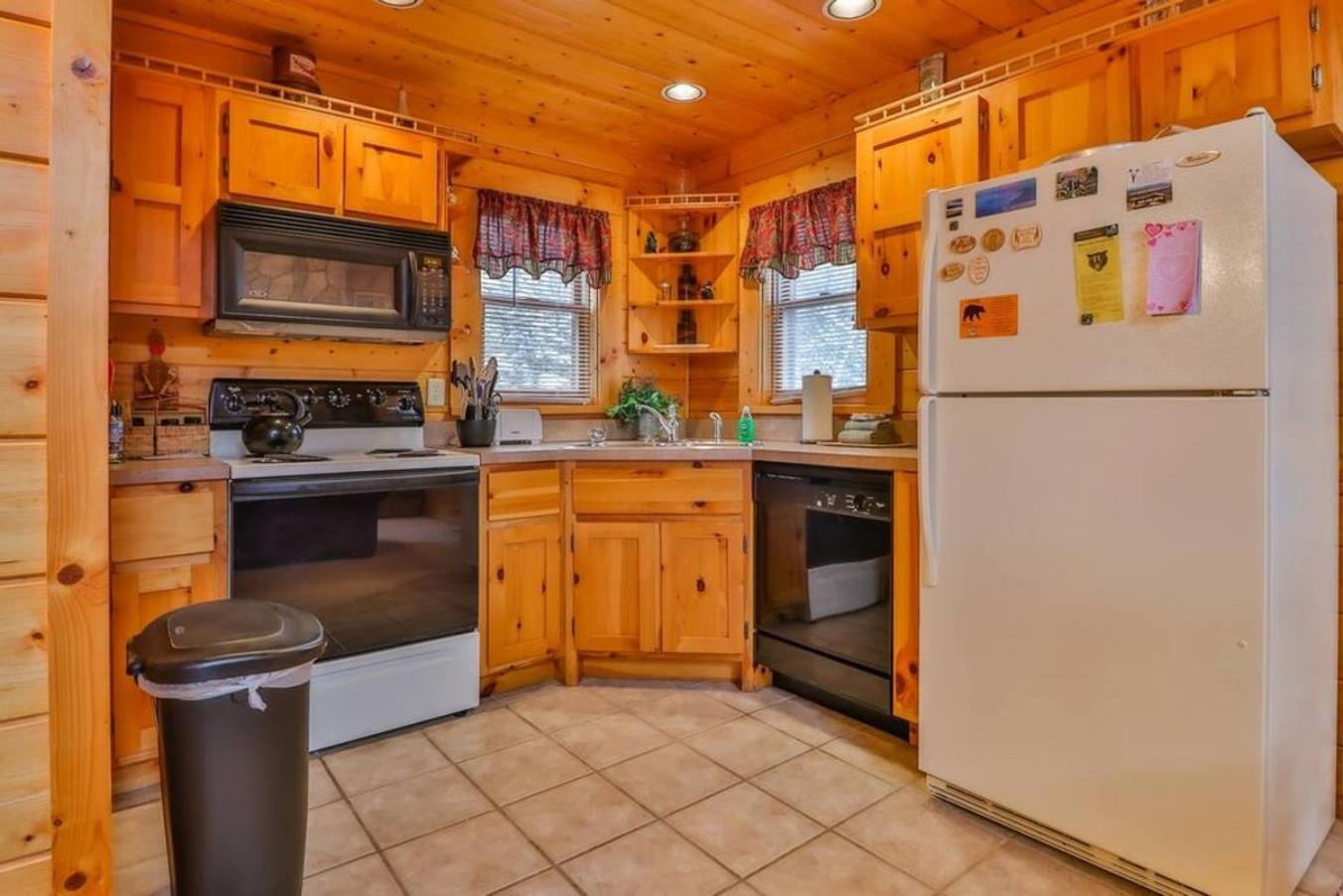 Romantic, Honeymoon Cabin In The Smokies! Gatlinburg Extérieur photo